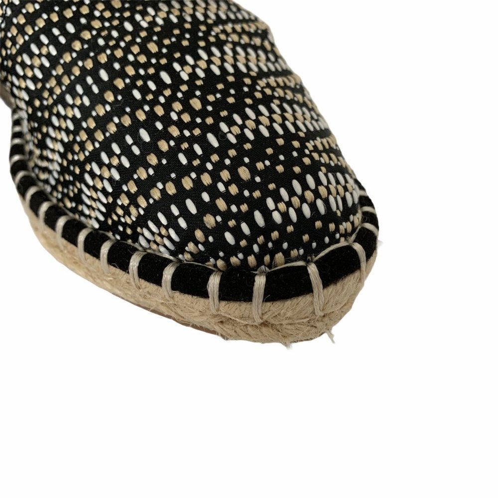 NWT Universal Thread Slip On Espadrille Size 6 - Picture 2 of 6